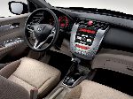 fotosurat 5 Avtomobil Honda City Sedan (5 avlod [restyling] 2011 2017)
